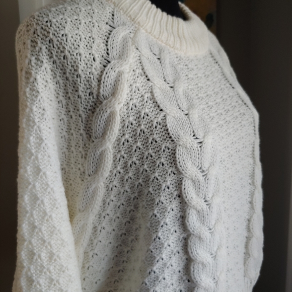 Moon & Madison - Off White Cable Knit Sweater Women's Size Medium - Picture 3 of 9